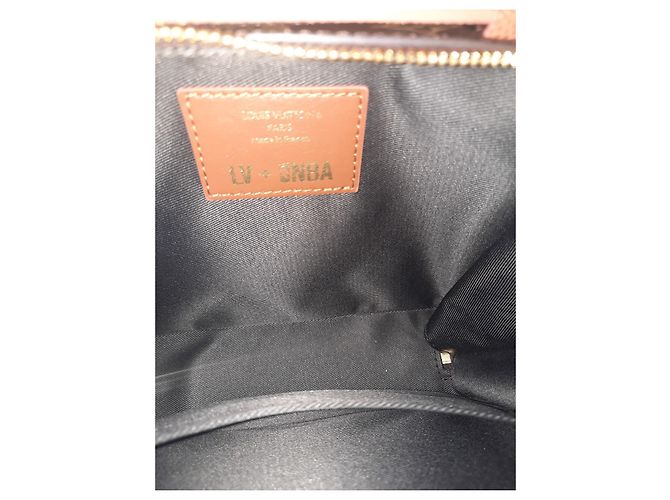 Louis Vuitton Maniglia borsa Trunk NBA Cioccolato - vista 6