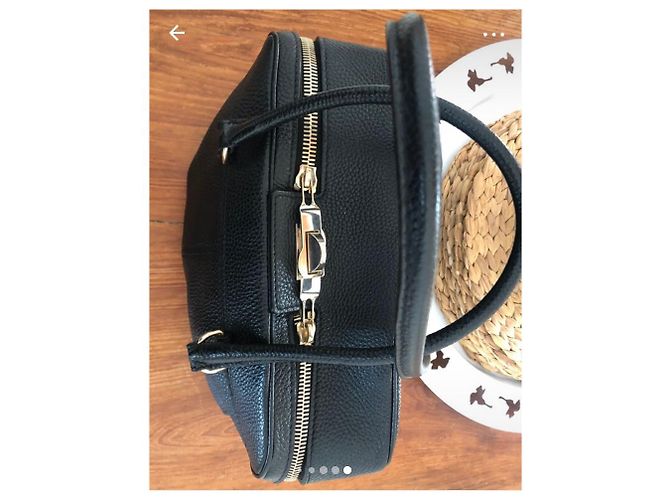 Max Mara Handtasche aus schwarzem genarbtem Leder Goldfarben - Ansicht 10