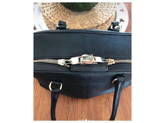Max Mara Handtasche aus schwarzem genarbtem Leder Goldfarben - Ansicht 3