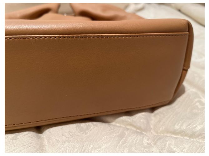 Borsa Christian Dior Malice Pearl PM in Pelle di Agnello Camello Cammello - vista 5