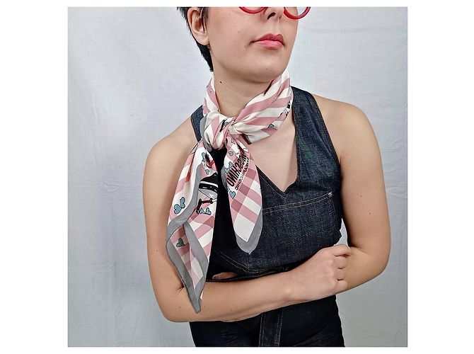 Foulard di seta Olive Oyl di Moschino, Moschino Cheap and Chic Rosa Multicolore - vista 3