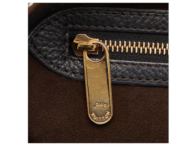 Louis Vuitton Monogramma Mahina Cirrus PM Nero - vista 6