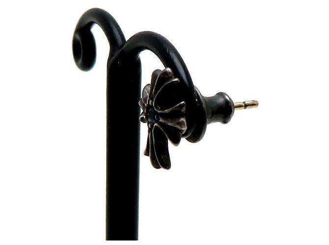 Chrome Hearts Silberner Kreuz-Saphir-Ohrring - Ansicht 4