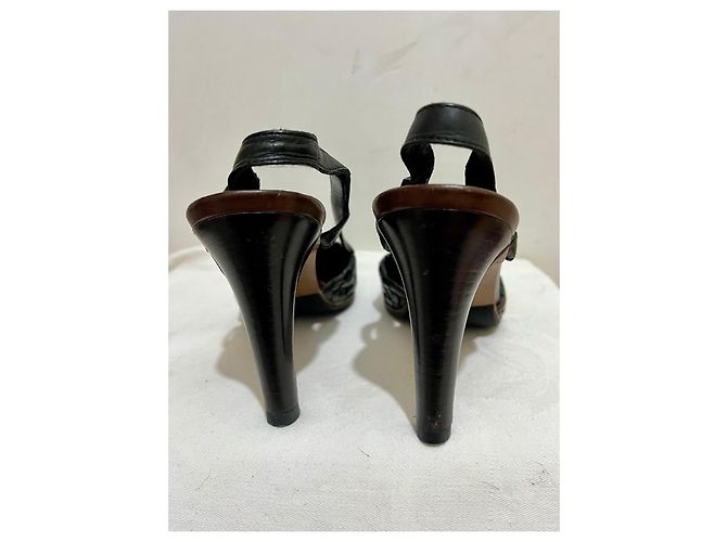 Bottega Veneta Slingbacks de couro entrelaçado/acolchoado Marrom Preto - vista 10