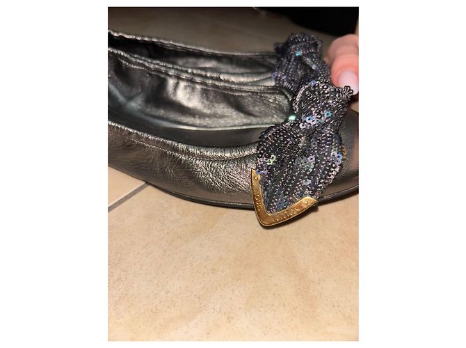 Louis Vuitton Silver Leather Ballet Flats with Sequin Bow Silvery - view 4