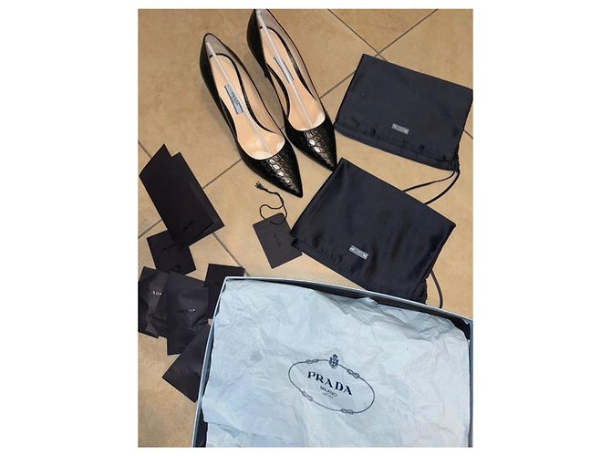 Décolleté Prada in pelle nera a punta Nero - vista 4