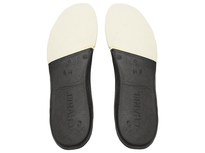 Sneakers basse trapuntate Chanel in lana bianca Bianco - vista 11