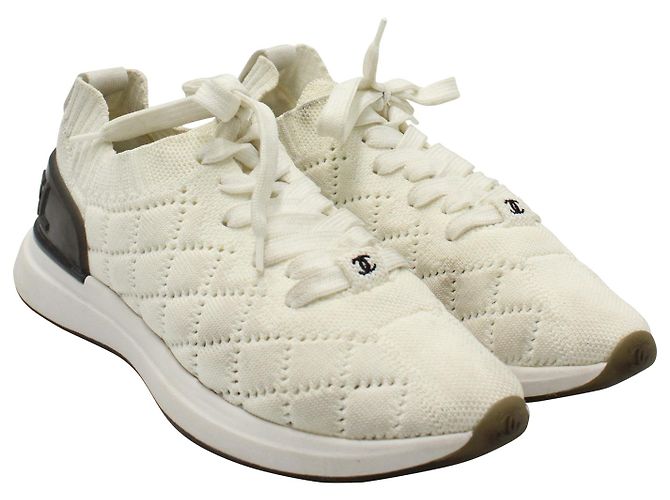 Sneakers basse trapuntate Chanel in lana bianca Bianco - vista 4