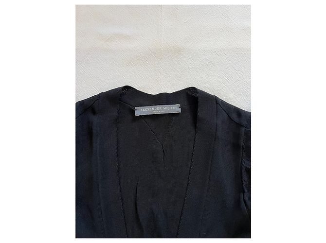 Alexander McQueen Schwarze Strickjacke mit Übergroßen Schultern - Ansicht 3