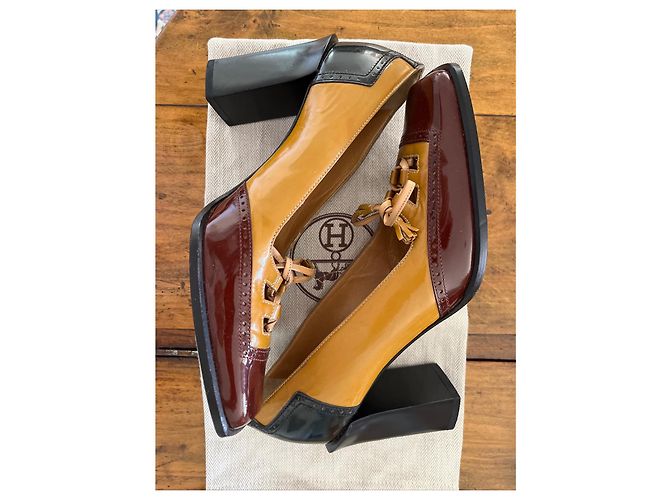 Décolleté Hermès in pelle lucida multicolore - vista 4