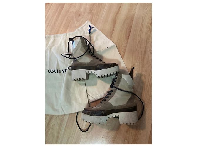 Botines Louis Vuitton Laureate beige nylon talla 37 - vista 2