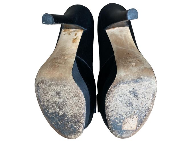 Décolleté Fendi con plateau in raso nero e fiocco 37.5 - vista 10