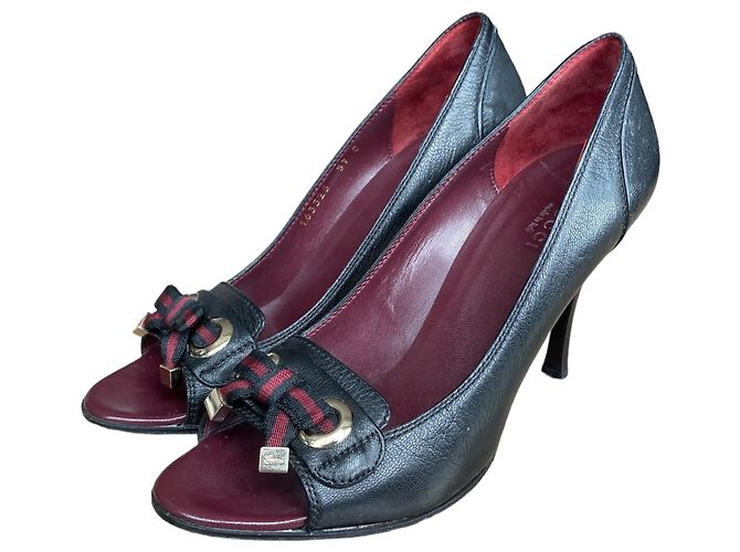 Décolleté Gucci in pelle nera con fiocco e punta aperta 37C Nero - vista 2