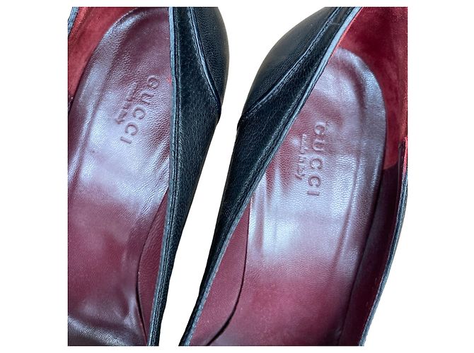 Décolleté Gucci in pelle nera con fiocco e punta aperta 37C Nero - vista 5