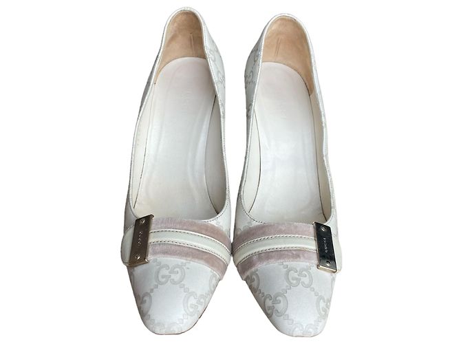 Décolleté Gucci in pelle bianca con monogramma GG Bianco - vista 4