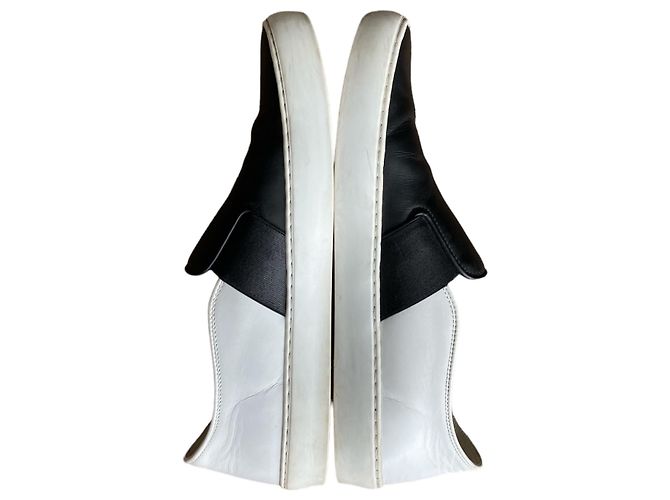 Sneakers slip on Chanel in pelle nera e bianca Nero Bianco - vista 5