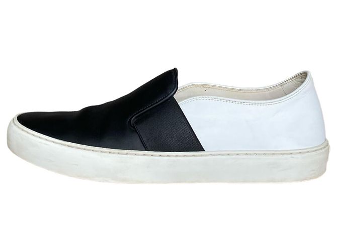 Sneakers slip on Chanel in pelle nera e bianca Nero Bianco - vista 9