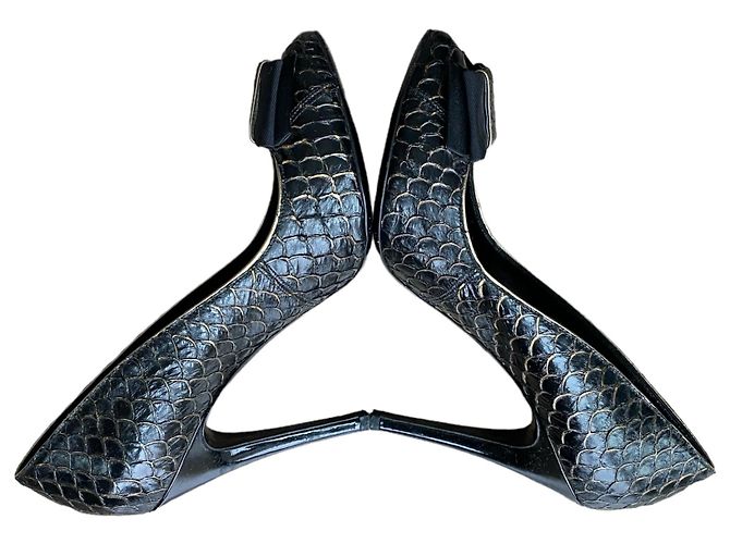 Dolce & Gabbana Black Python Leather Bow Pumps - view 10