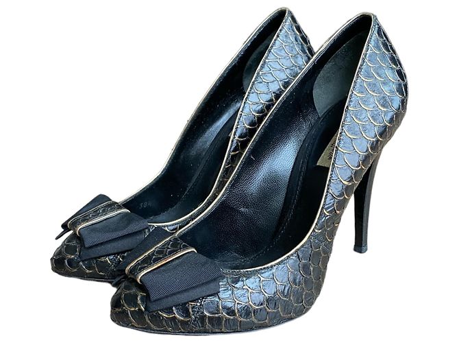 Dolce & Gabbana Black Python Leather Bow Pumps - view 2