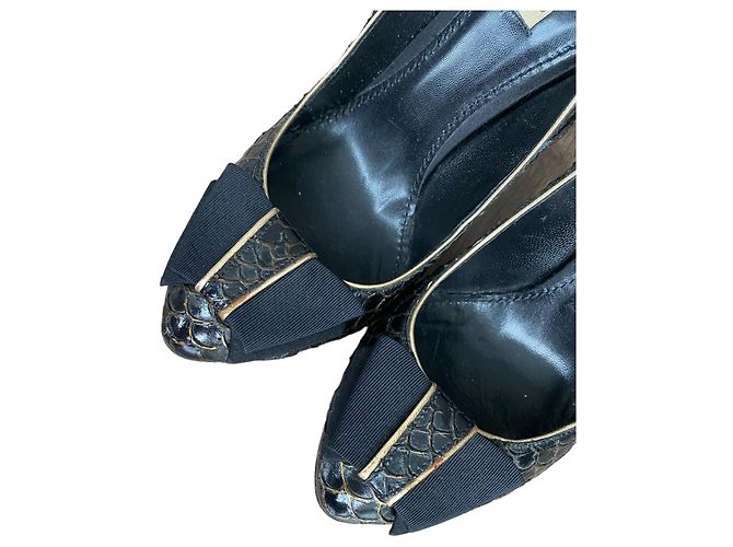 Dolce & Gabbana Black Python Leather Bow Pumps - view 5