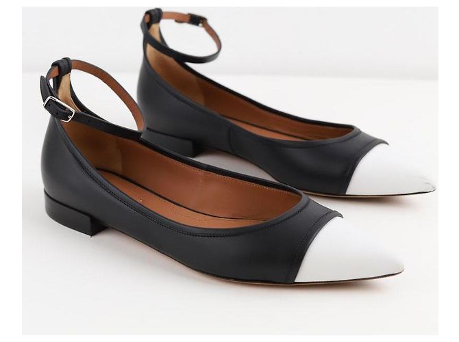 Givenchy Sapatilhas de couro - vista 3