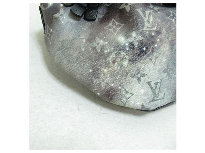 Bumbag Louis Vuitton Marsupio Galaxy Discovery con monogramma Nero - vista 10