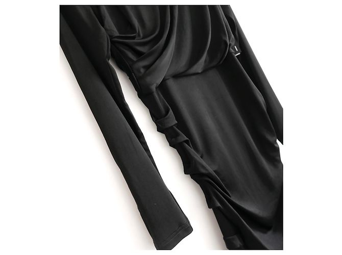 Vestido negro de jersey drapeado de Dries Van Noten. - vista 4