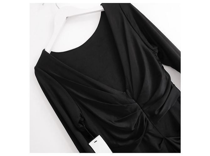 Vestido negro de jersey drapeado de Dries Van Noten. - vista 7