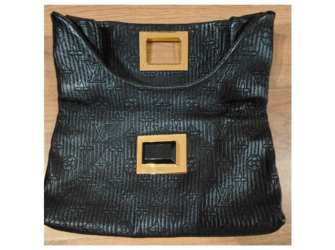 Clutch Louis Vuitton Altair in pelle nera Nero - vista 8