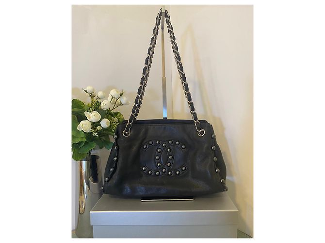 Chanel Piccola Borsa Tote in Pelle di Agnello Nera Morbida con Perle e Finiture Argento Nero Silver hardware - vista 2
