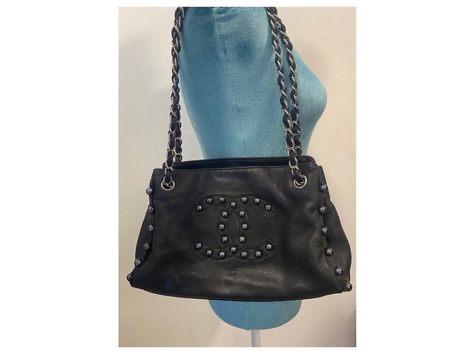 Chanel Piccola Borsa Tote in Pelle di Agnello Nera Morbida con Perle e Finiture Argento Nero Silver hardware - vista 8