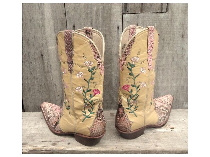 Autre Marque Botas Go West em couro de píton rosa e bege - vista 4