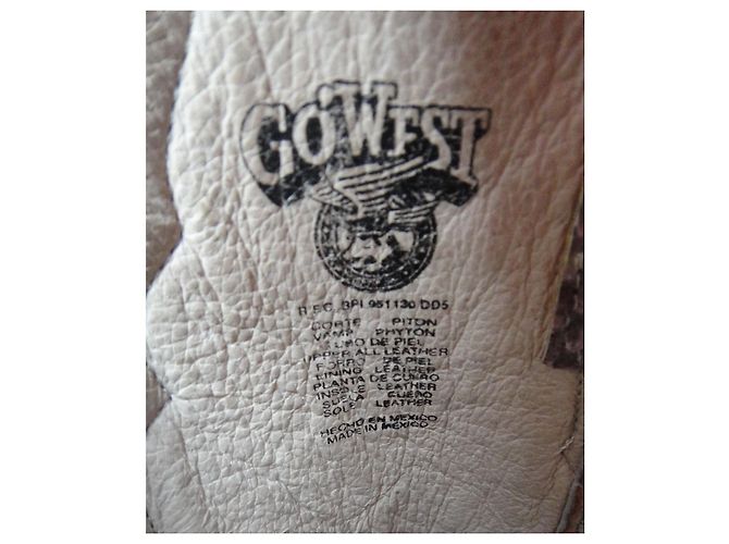 Autre Marque Botas Go West em couro de píton rosa e bege - vista 6