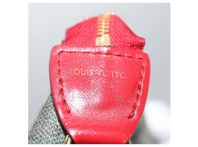 LOUIS VUITTON Monogram Denim Mini Pochette Accesorios Azul M68760 LV Auth 69550 - vista 8
