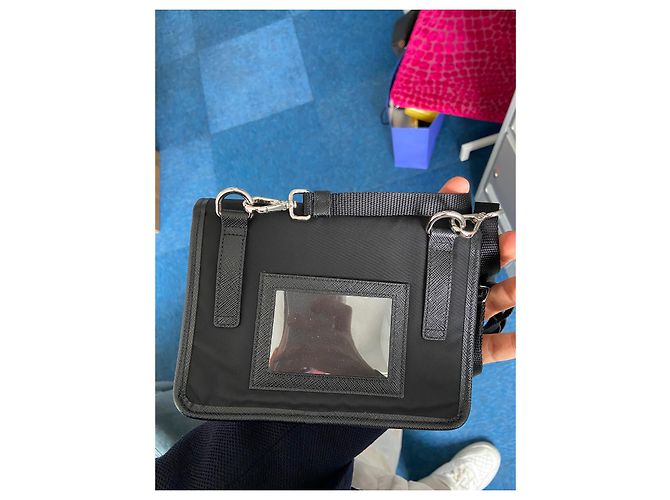 Borsa smartphone Prada in pelle nera Nero - vista 2