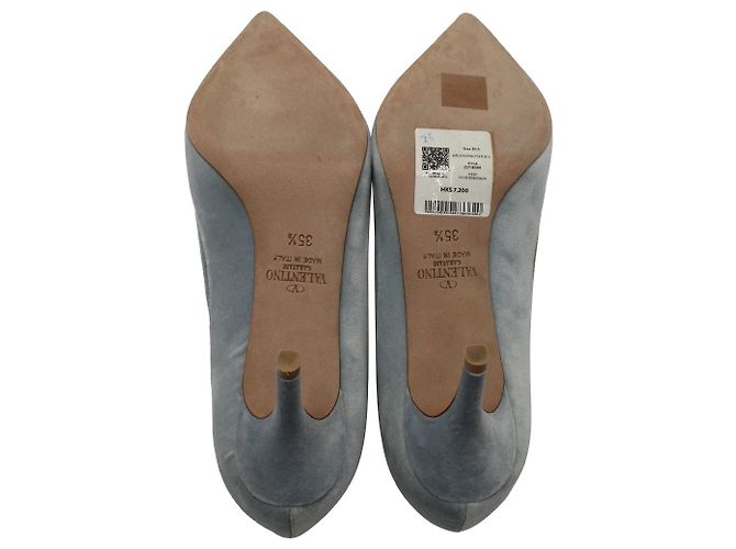Valentino Garavani Valentino Celeste Pumps aus hellblauem Samt - Ansicht 6