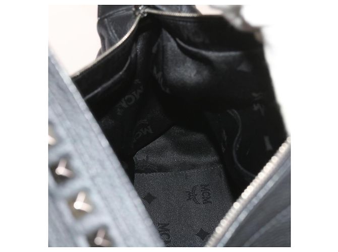 MCM Vicetos Borsa a tracolla con logo e borchie in pelle PVC Nera Auth fm2976 Nero - vista 19