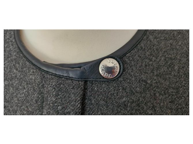 Abrigo Prada de lana gris Talla 42 - vista 4