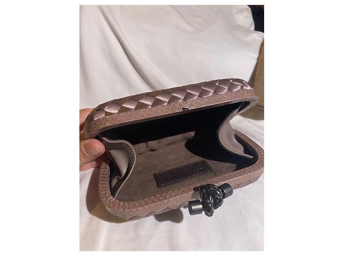 Clutch Bottega Veneta Knot in seta color sabbia - vista 4