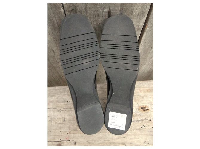 Mocassini Salvatore Ferragamo Gancini in pelle lucida nera Nero - vista 5