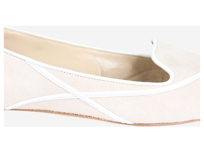 Manolo Blahnik Neutral suede pointed toe flats - size EU 35.5 - view 4