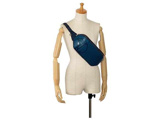 Bumbag LV Circle Epi di Louis Vuitton Blu - vista 10
