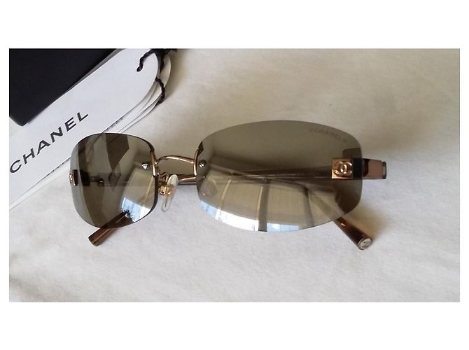 Chanel Nunca usado - con gafas de bronce/dorado brillante Castaño Metálico Castaña Marrón claro Caramelo Marrón oscuro Gold hardware Camello - vista 3
