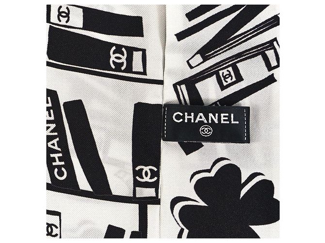 Pañuelo Bandeau Chanel Logo Negro y Blanco de Seda - vista 7