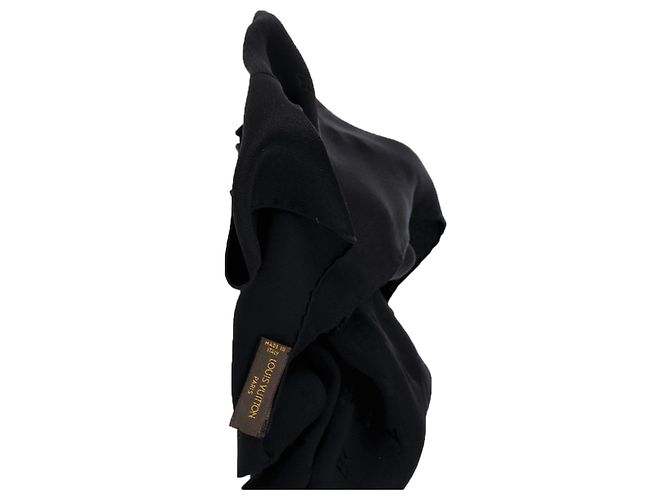 Louis Vuitton Square Scarf in Black Silk - view 3