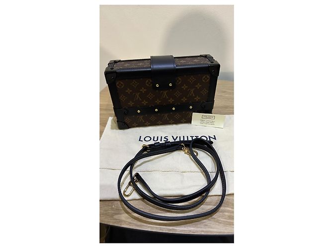 Bolso de hombro Louis Vuitton La Petite Malle Monogram y Cuero Castaño - vista 3