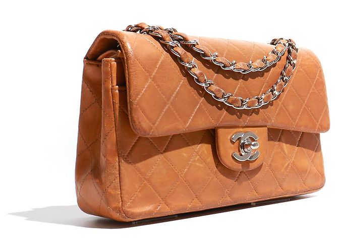 CHANEL - Bolsa de dupla aba atemporal 23 em couro acolchoado marrom - vista 2