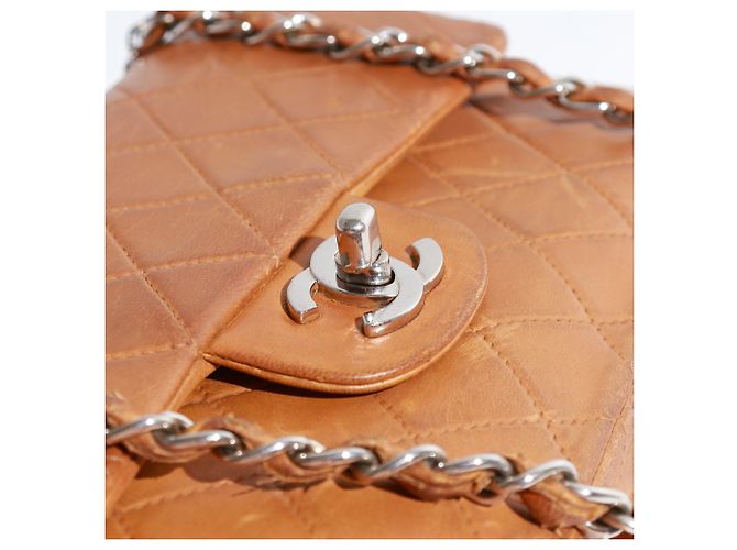 CHANEL - Bolsa de dupla aba atemporal 23 em couro acolchoado marrom - vista 5