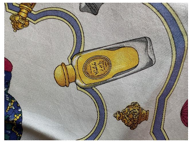 Gavroche Hermès 100% Seda - Colecionador - Lenço pequeno Hermès quadrado 45cm (17,7 polegadas) "Qualquer que seja a garrafa" Multicor - vista 5