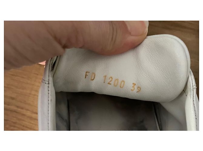Louis Vuitton Time Out Sneaker weiß Leder 39 - Ansicht 4